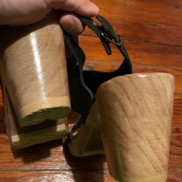 NEW Two Strap Clogs in Black from No.6 - Picture 4 of 7
